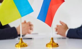 RT: Киев рассматривает вариант отправки в Москву делегации для переговоров