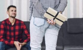 Какие подарки стоит дарить мужчинам разных знаков зодиака 23 февраля