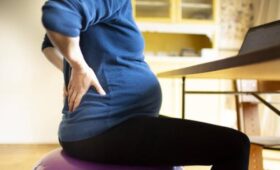 Минтруд РФ призвал давать беременным возможность работать в гибком формате