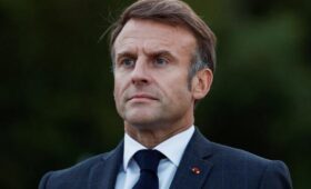 Эпштейн упоминал в своих переписках «бойфренда» Макрона