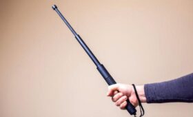 ВВС: девушка в Индонезии потеряла сознание во время публичной порки за внебрачный секс