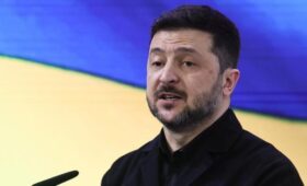 Зеленский ввел санкции против 10 российских спортсменов