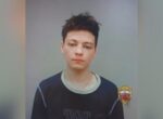 Разбивший стекло двери алкогольного магазина мужчина задержан в Москве