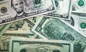 Внешний госдолг России составил почти 62 млрд долларов