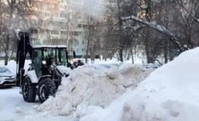 В Москве повсеместно организованы работы по погрузке и вывозу снега