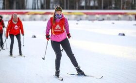 Москвичей пригласили на бесплатные тренировки на катках и лыжных трассах столицы