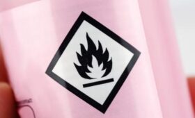 В Красноярском крае хотят запретить продажу легковоспламеняющихся материалов детям