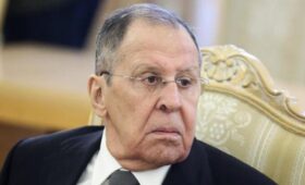 Лавров призвал не принимать восторженно действия Трампа по Украине