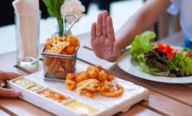 Диетолог Мизинова: разгрузочный день лучше проводить после обильного приема пищи