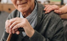 В Минздраве рассказали, что в России проживают 17 тысяч граждан старше 100 лет