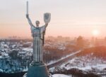 В МИД заявили, что РФ готова обсудить идею временного внешнего управления Украиной