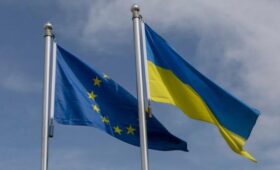 РИА Новости: новый транш ЕС позволит Киеву 14 лет финансировать расходные статьи бюджета