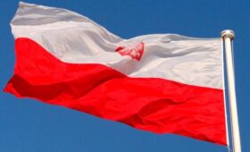 FT: Польша решила взыскать с РФ репарации за последствия «советского господства»