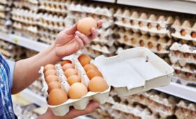 В ФАС заявили, что на постоянной основе контролируют цены на куриные яйца