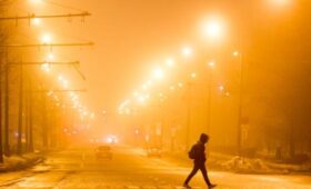 Туман с видимостью до 200–700 метров опустится на столицу ночью 5 февраля