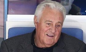 Канадец Фил Эспозито назвал неполноценным хоккейный турнир Олимпиады без России