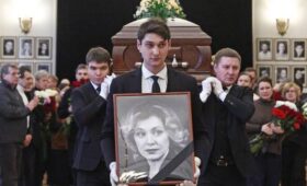 Актрису Ольгу Чиповскую похоронили на Хованском кладбище Москвы