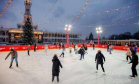 Каток на Северном речном вокзале возобновил работу