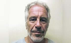 ФБР заметило фигуру у камеры Эпштейна в ночь его смерти