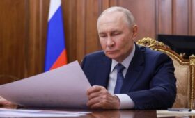 Чеснаков: реакция Путина показывает, что стратегия Собянина имеет поддержку