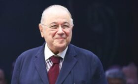 Евгений Петросян пожелал фигуристке Аделии Петросян победы на ОИ-2026