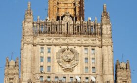 МИД России вызвал посла Финляндии после инцидента с сожжением российского флага