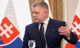 Фицо пригрозил приостановить поставки электроэнергии на Украину 23 февраля