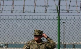 Бахрейн начал эвакуацию жителей района вблизи военной базы США