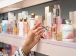 Россияне увеличивают расходы на парфюмерию перед 23 февраля и 8 Марта