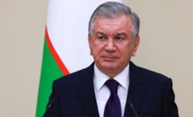 FlightAware: летевший из США неизвестный самолет был бортом президента Узбекистана