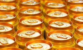 В ГД предложили запретить продажу алкоголя менее чем в 100 м от школ и больниц