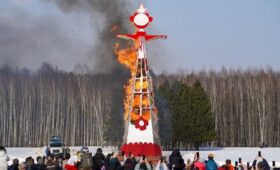 В РПЦ заявили, что сжигание чучела на Масленицу не несет языческих смыслов