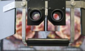 Офтальмолог Шилова: маникюр и вязание могут приводить к ухудшению зрения