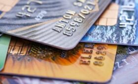 В ГД поддержали повышение лимита банковских карт на одного человека