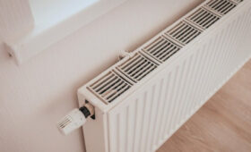 Температуру в батареях повысили из-за похолодания в Москве