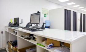 Россиян могут оштрафовать за ругань и дебош в пунктах выдачи заказов