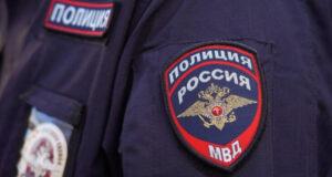 Мужчина украл ювелирные украшения на 3 млн руб из квартиры в Москве