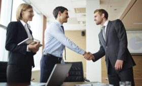 Какие знаки зодиака имеют шанс изменить карьеру в марте 2026 года