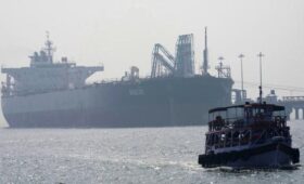 В Пентагоне заявили, что США намерены сопровождать танкеры в Ормузском проливе