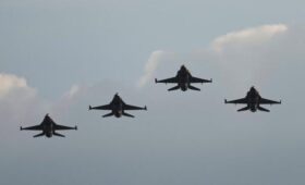 Армия Израиля сообщила об ударе по подземному бункеру Хаменеи в Тегеране