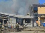 Пожар на стройрынке в Солнечногорске локализован на 2,7 тысячи «квадратов»