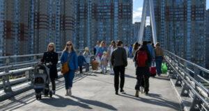 Психолог Изюмова: при возвращении к облегающим вещам ощущается скованность в теле