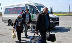 В ряде районов Славянска объявлена принудительная эвакуация детей