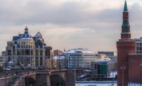 Политолог: средства от сокращения госаппарата Москвы пойдут на нужды жителей