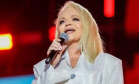 Лариса Долина заявила, что ситуация с квартирой повлияла на ее творчество