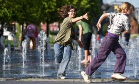Жаркая погода установится в Москве в конце апреля