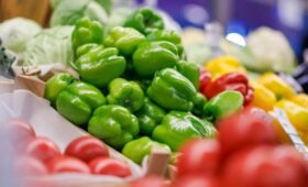 Экономист Зубец: скачок цен на болгарский перец в РФ вызван кризисом вокруг Ирана