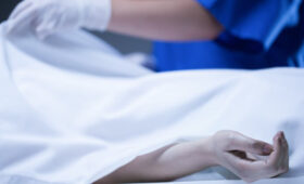 ABC: заразивший 275 человек гепатитом С врач умер в Испании