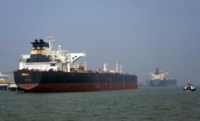 Иран заявил, что иракские танкеры могут пересекать Ормузский пролив