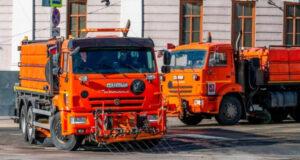 Коммунальная техника в Москве переведена на летний режим работы